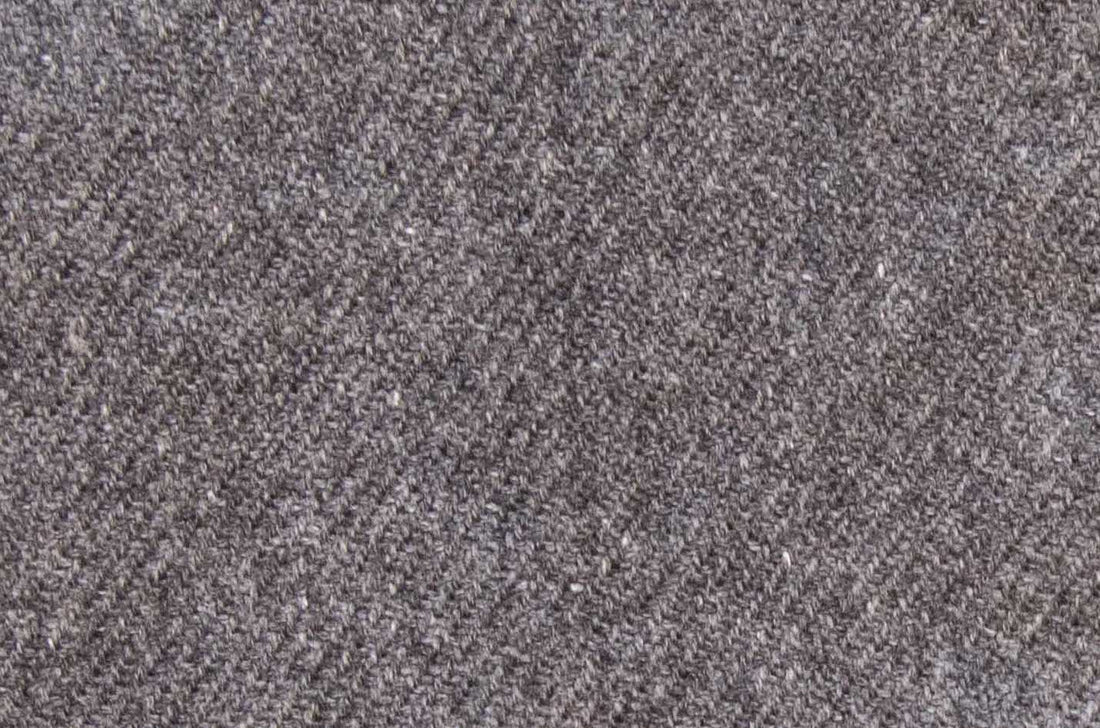 Sciarpa in cashmere tinta unita grigio scuro