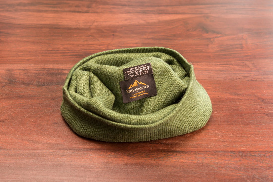 Cappello in cashmere berretto liscio verde