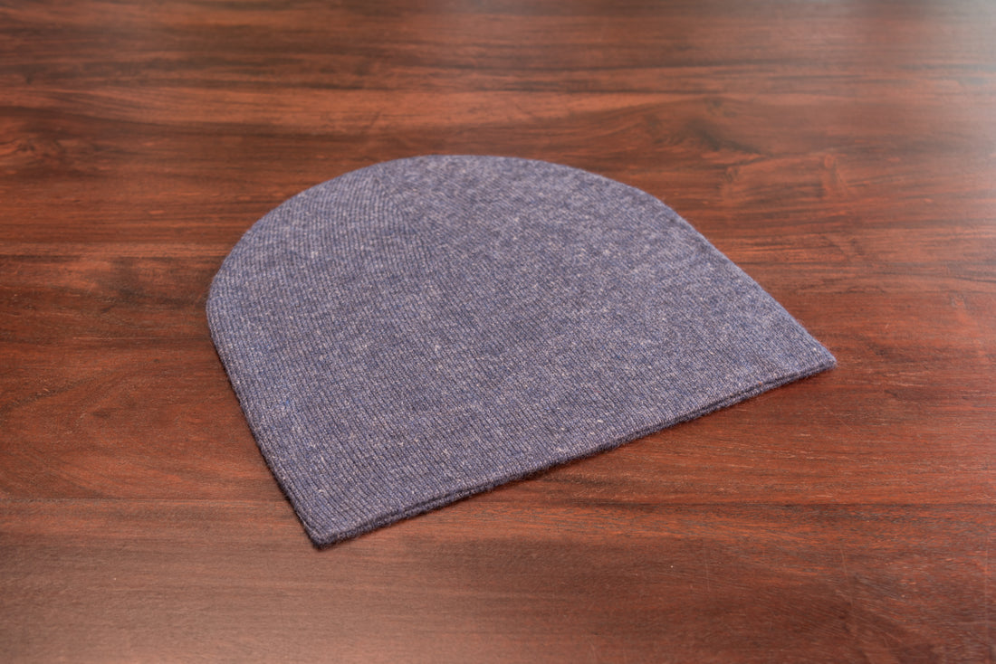 Cappello in cashmere berretto liscio blu scuro