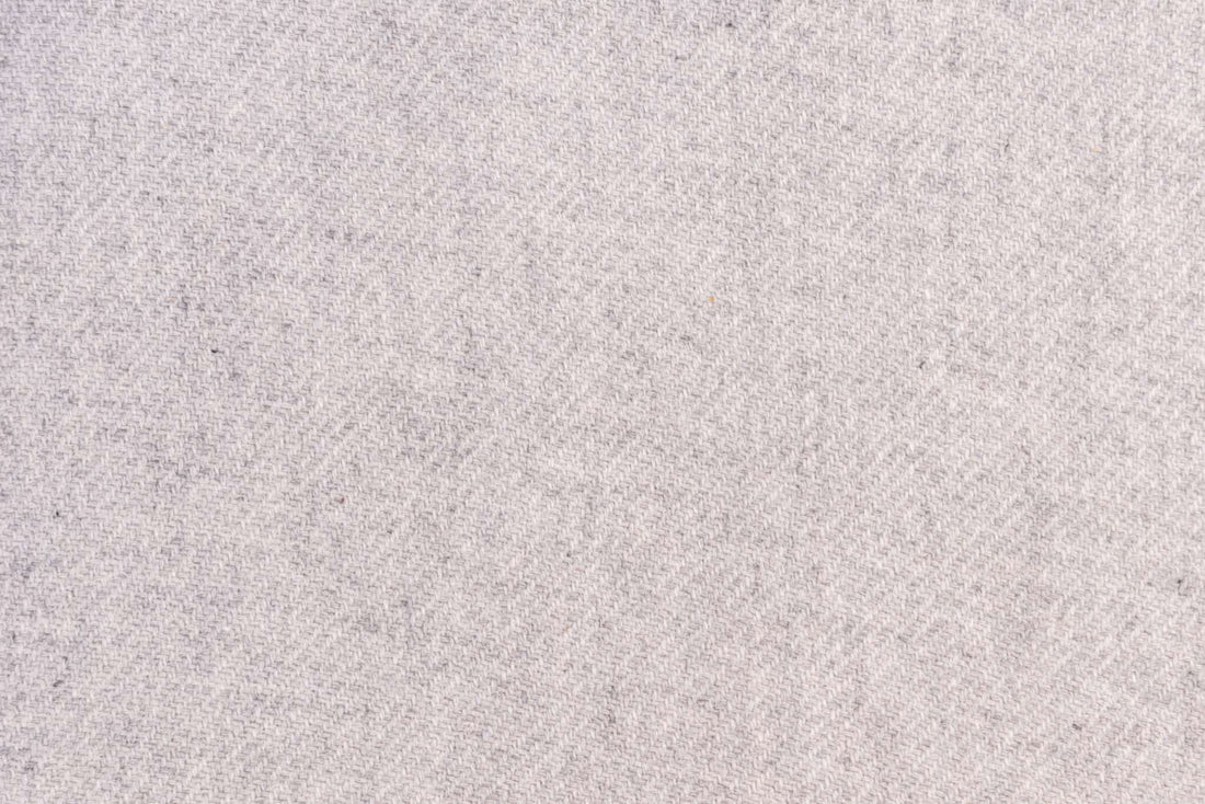 Coperta in cashmere tinta unita grigio chiaro