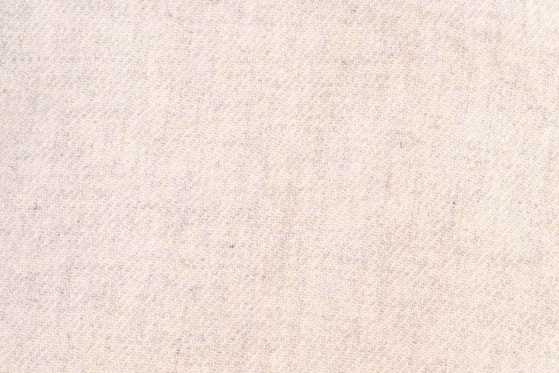 Coperta in cashmere bianco grigio monocromatico