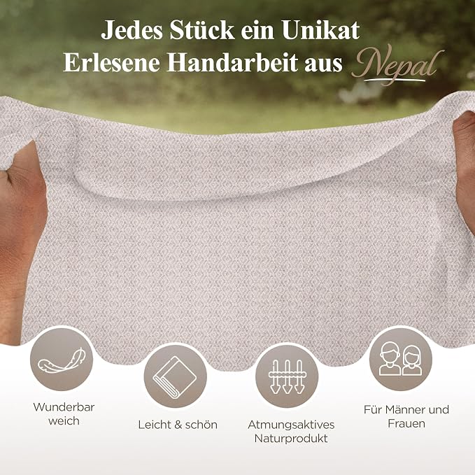 Sciarpa in cashmere grigio chiaro con fantasia a quadri