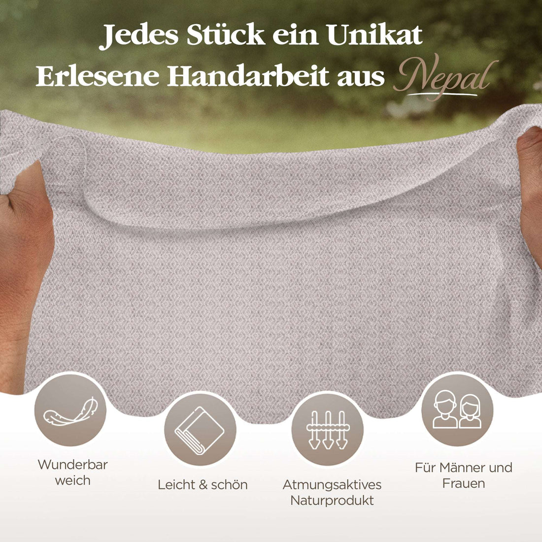 Sciarpa in cashmere grigio chiaro con fantasia a quadri